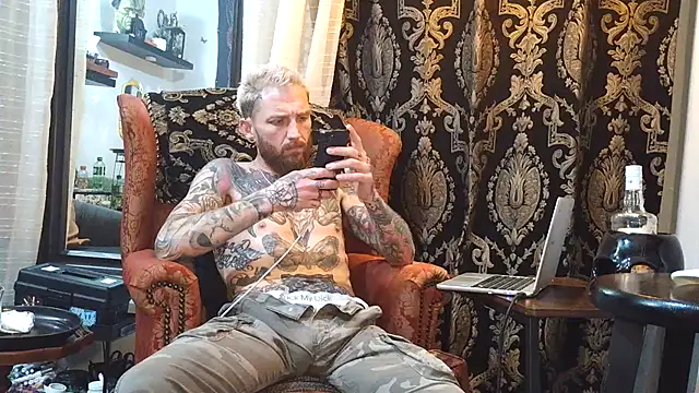 F D R  online show from April 12, 5:44 am