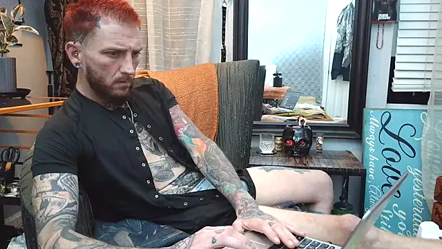 F D R  online show from May 15, 7:17 am