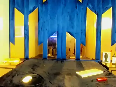 knelaTentationRs online show from February 26, 8:53 pm