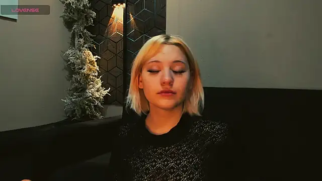 ImNysha online show from April 23, 9:27 pm