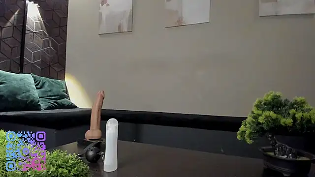 ImNysha online show from February 20, 11:39 pm