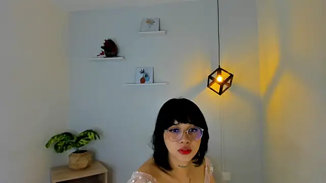 Snapshot of salome_velour chatting on February 6, 12:23 pm salome velour online show from February 6, 12:23 pm