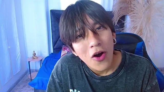 nikoo 18 online show from March 26, 2:15 pm