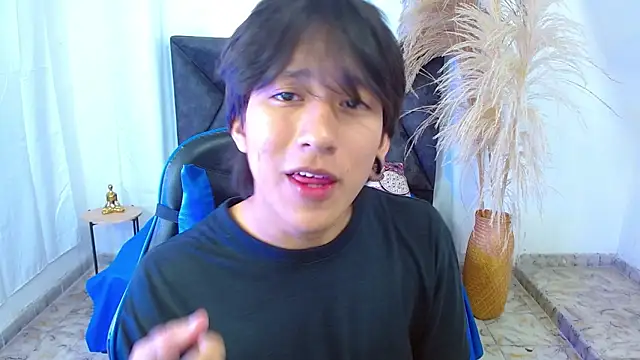 nikoo 18 online show from March 14, 1:39 pm