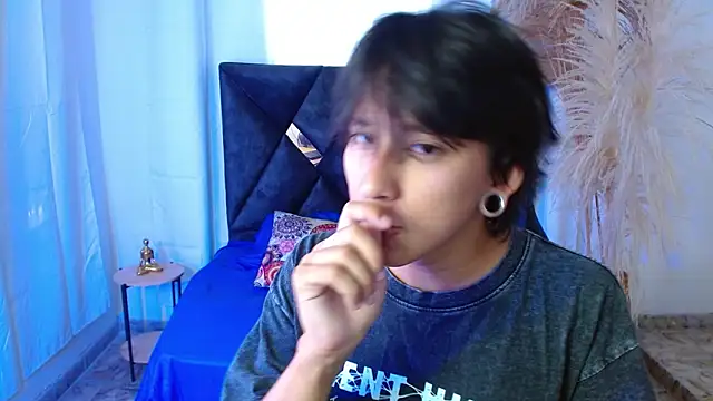 nikoo 18 online show from March 20, 3:02 pm