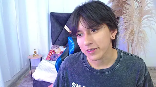 nikoo 18 online show from February 28, 1:22 pm