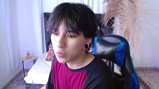 nikoo 18 online show from February 22, 1:46 pm