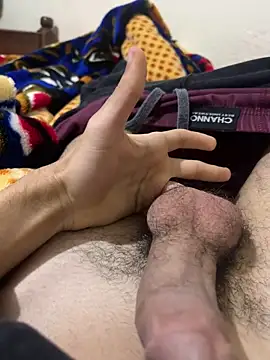 Snapshot of X7med chatting on February 11, 12:43 am X7med online show from February 11, 12:43 am