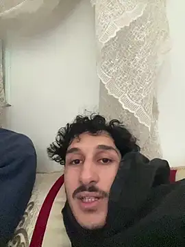 Snapshot of X7med chatting on February 6, 2:35 pm X7med online show from February 6, 2:35 pm