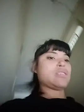 Maggyx online show from April 8, 1:23 pm