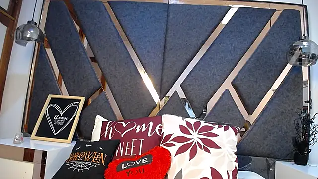 Maggyx online show from May 29, 1:39 pm