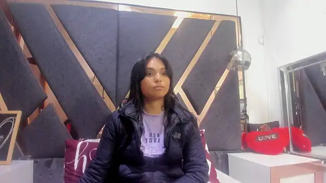 Maggyx online show from July 4, 2:10 pm