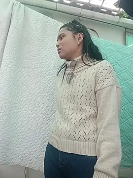 Maggyx online show from March 27, 1:34 pm