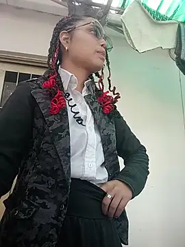 Snapshot of Maggyx chatting on February 28, 1:44 pm Maggyx online show from February 28, 1:44 pm