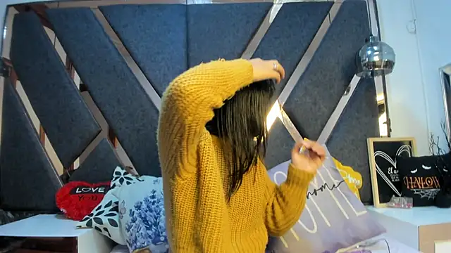 Maggyx online show from March 4, 1:30 pm