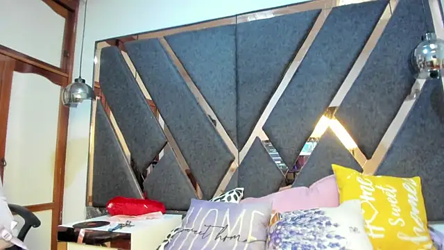 Maggyx online show from March 9, 1:36 pm