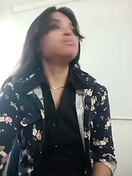 Maggyx online show from July 16, 1:41 pm