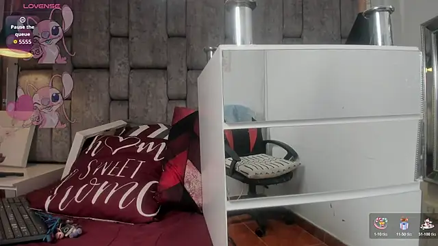 Maggyx online show from July 12, 3:13 pm