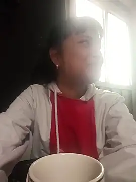 Maggyx online show from March 5, 1:30 pm