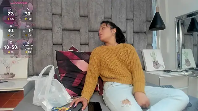 Maggyx online show from July 17, 2:14 pm