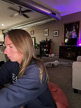 mooviebaby online show from February 26, 1:27 am