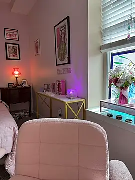 mooviebaby online show from April 17, 8:22 pm