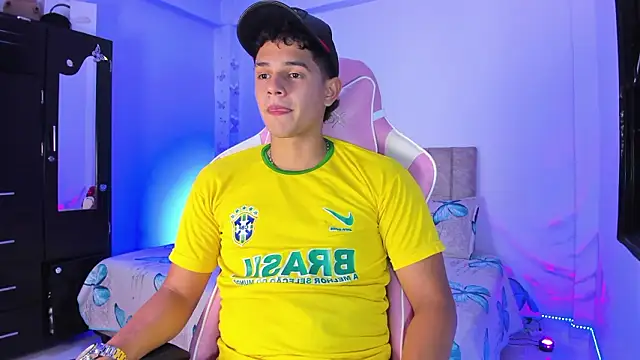 Adrian Prime  online show from March 28, 7:15 pm