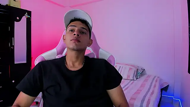 Snapshot of Adrian_Prime_ chatting on February 14, 7:03 pm Adrian Prime online show from February 14, 7:03 pm