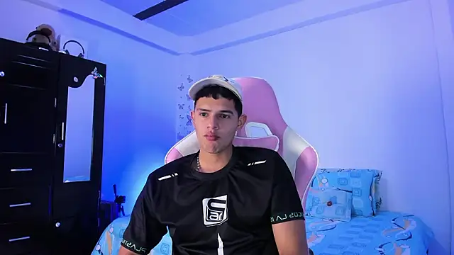 Snapshot of Adrian_Prime_ chatting on February 24, 7:15 pm Adrian Prime online show from February 24, 7:15 pm