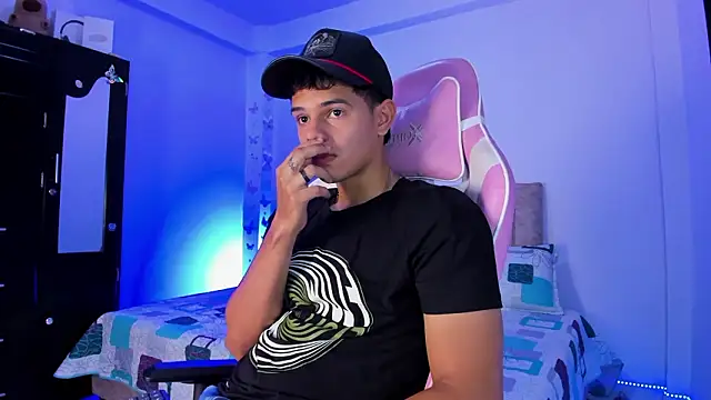 Adrian Prime  online show from March 14, 6:36 pm