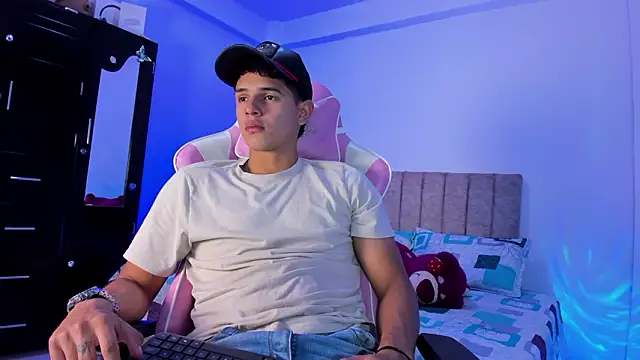 Adrian Prime  online show from March 12, 6:45 pm