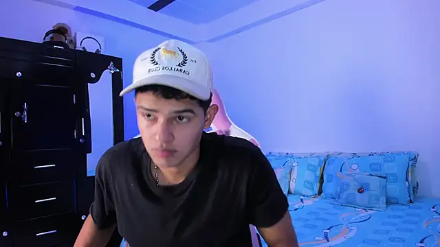 Snapshot of Adrian_Prime_ chatting on February 23, 6:41 pm Adrian Prime online show from February 23, 6:41 pm