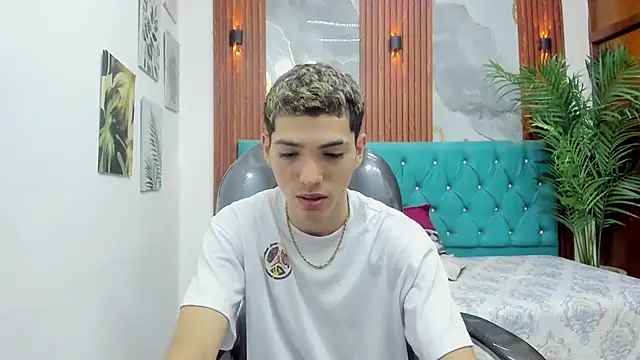 Asher costa online show from March 29, 11:17 pm