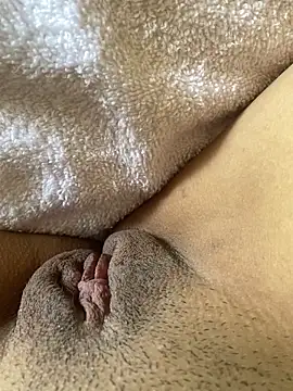 MaxMaddiey online show from February 6, 1:40 pm