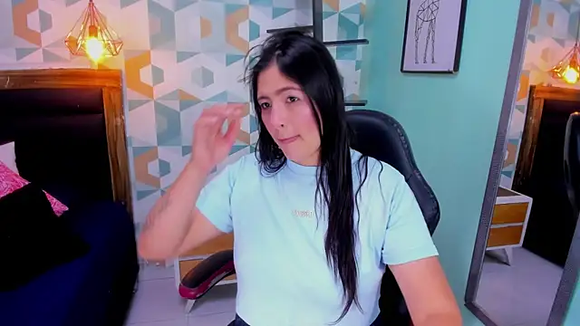 Snapshot of alixablake chatting on June 12, 12:14 pm alixablake online show from June 12, 12:14 pm