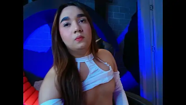 Snapshot of TSExoticFuck chatting on February 7, 3:36 am TSExoticFuck online show from February 7, 3:36 am