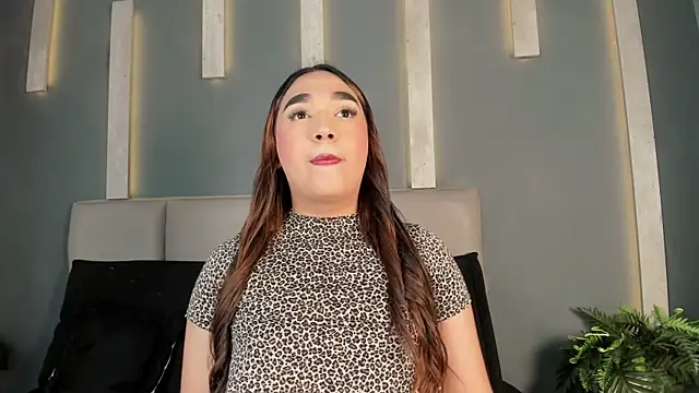 Snapshot of TSExoticFuck chatting on February 14, 7:36 pm TSExoticFuck online show from February 14, 7:36 pm