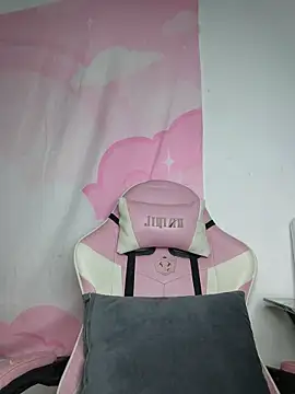 isaneptuneuwu online show from March 8, 1:33 am