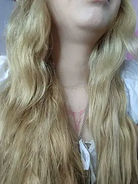 isaneptuneuwu online show from March 9, 1:31 am