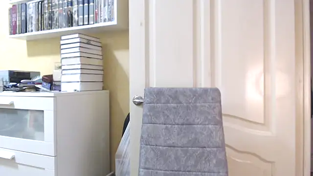 Snapshot of Tasiya chatting on February 16, 9:41 am Tasiya online show from February 16, 9:41 am