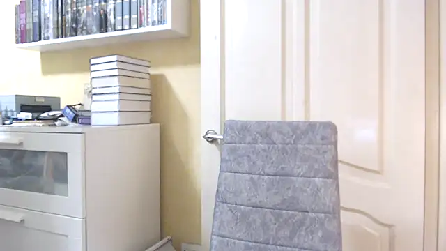 Tasiya online show from March 4, 6:59 pm