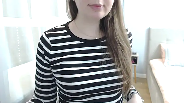 Snapshot of Tasiya chatting on May 18, 8:24 pm Tasiya online show from May 18, 8:24 pm