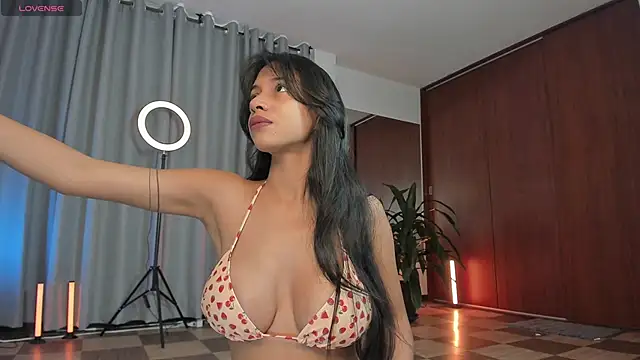 karinnixx online show from May 15, 4:16 pm