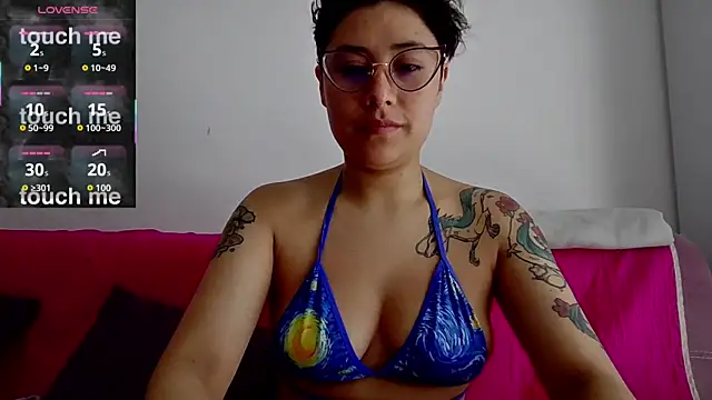 Juliexxxxtasy online show from February 9, 4:49 pm