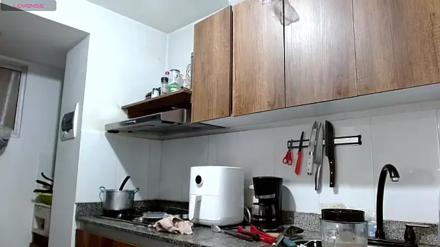 Juliexxxxtasy online show from February 23, 12:17 pm