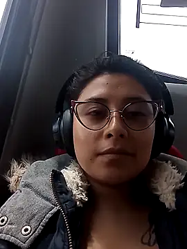 Juliexxxxtasy online show from February 16, 5:22 pm