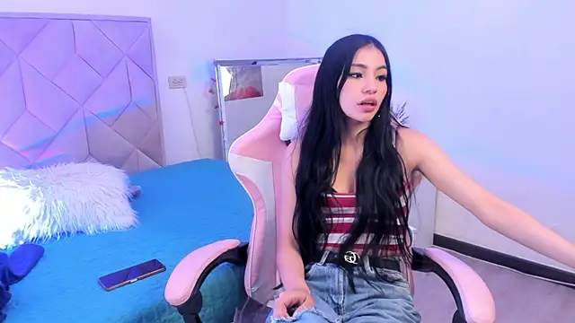 Chloe Miller 2 online show from February 26, 7:36 pm