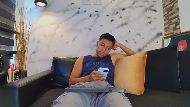 Max Hornye online show from March 26, 7:12 pm