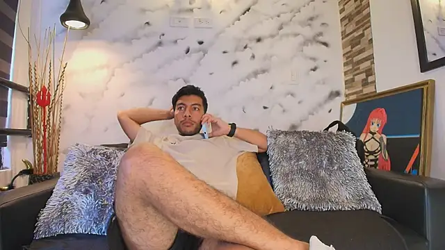 Max Hornye online show from April 10, 6:26 pm