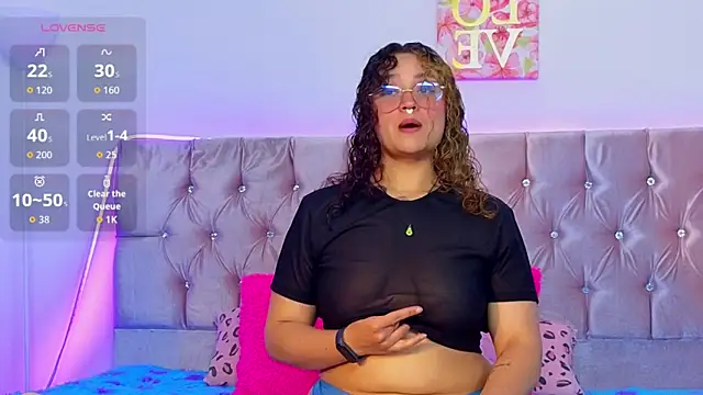 Black Tara online show from February 5, 3:35 am